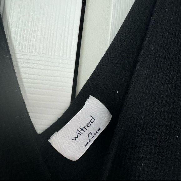 Aritzia Black Dress - Picture 6 of 7